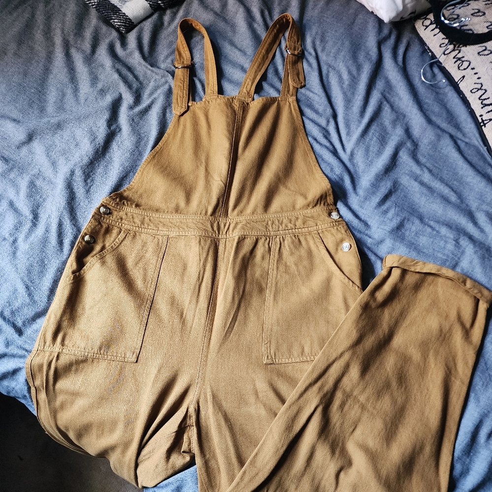 L NEVER WORN Thread & Supply mustard overalls